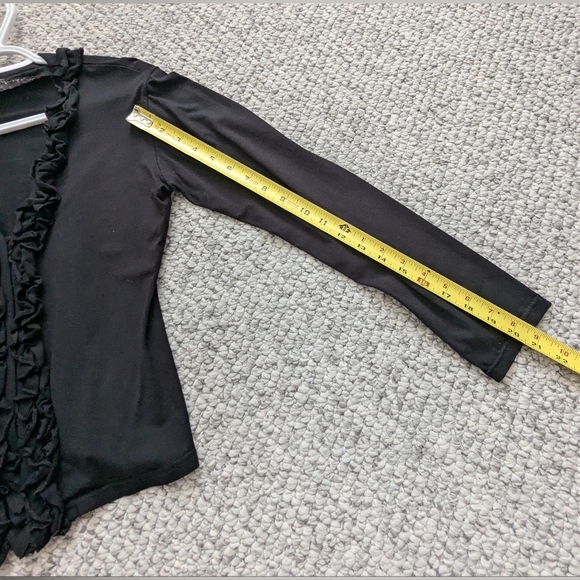 Cable & Gauge Women's Black Ruffled Top/Cardigan - Picture 11 of 14
